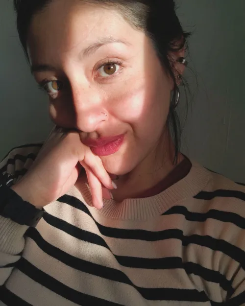 Natural lips always  by Flor_Acuario