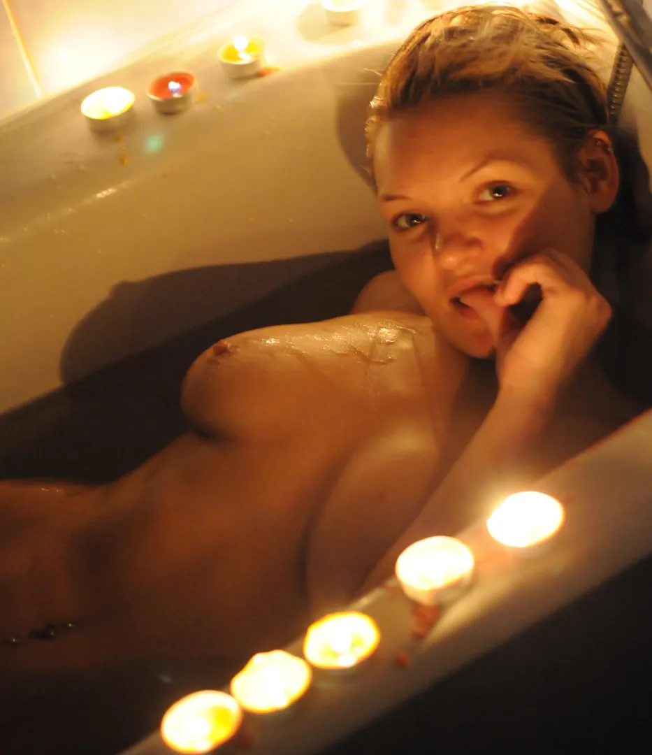 Naughty old perv's attention - yes please! posted by stayhappy22