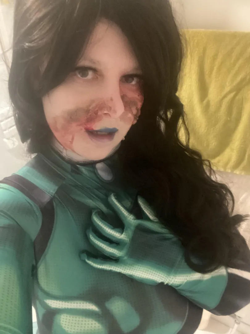 (NB36, fibromyalgia and arthritis) zombie Shego still up for it. posted by charredmerm