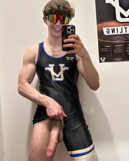 Need a bro to come suck me off in my singlet after a match by College_Wrestler_