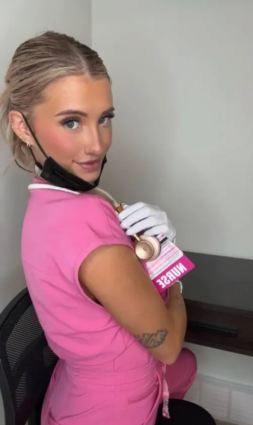 Need a check-up? I’m here to take your vitals... and maybe your breath away  by nurseariaxo