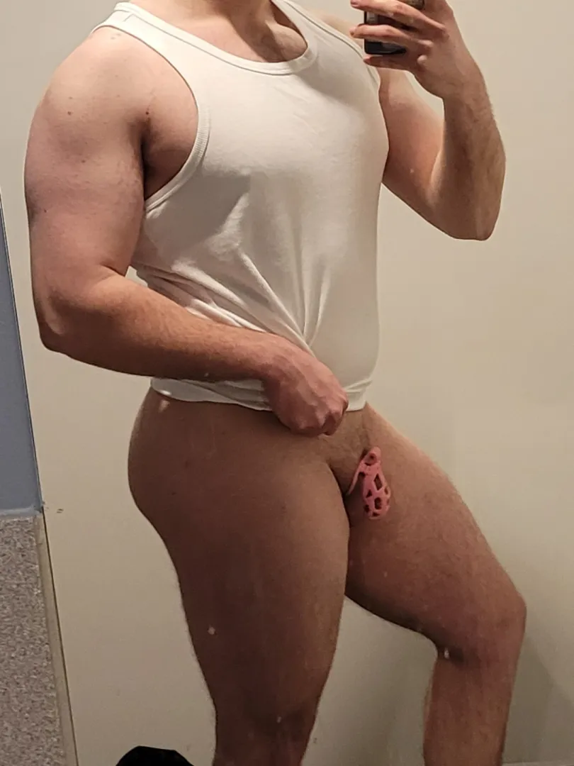 Need a daddy for my post workout meal posted by AngeleToti