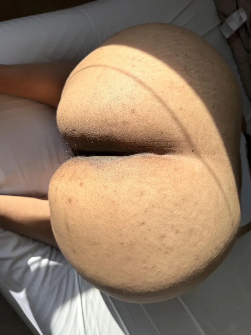 Need a Face for this Brown Cake posted by BoldnBrown_69