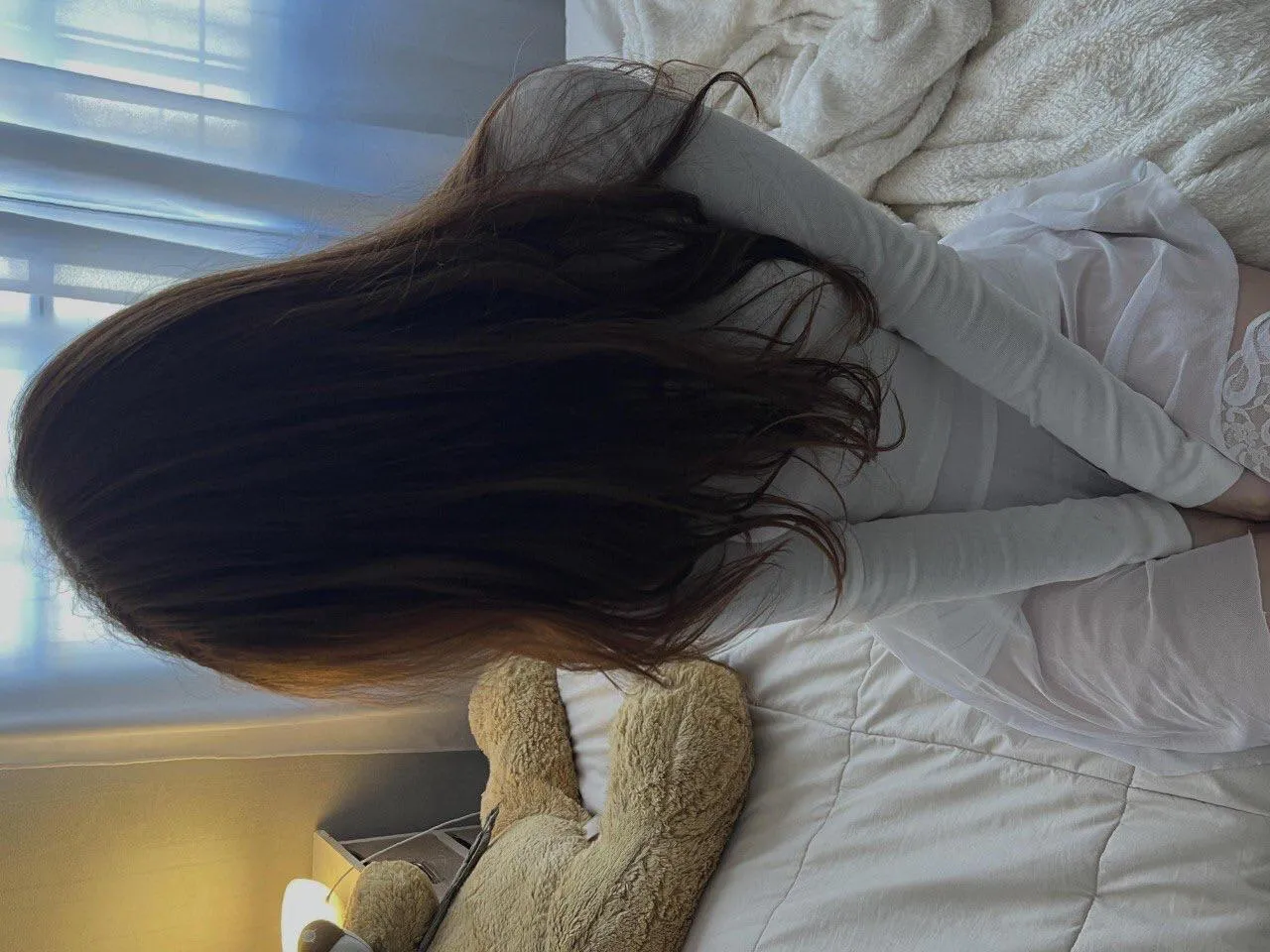 Need a host - faster replies on lg: ,.moonyvoxi.' posted by [deleted]