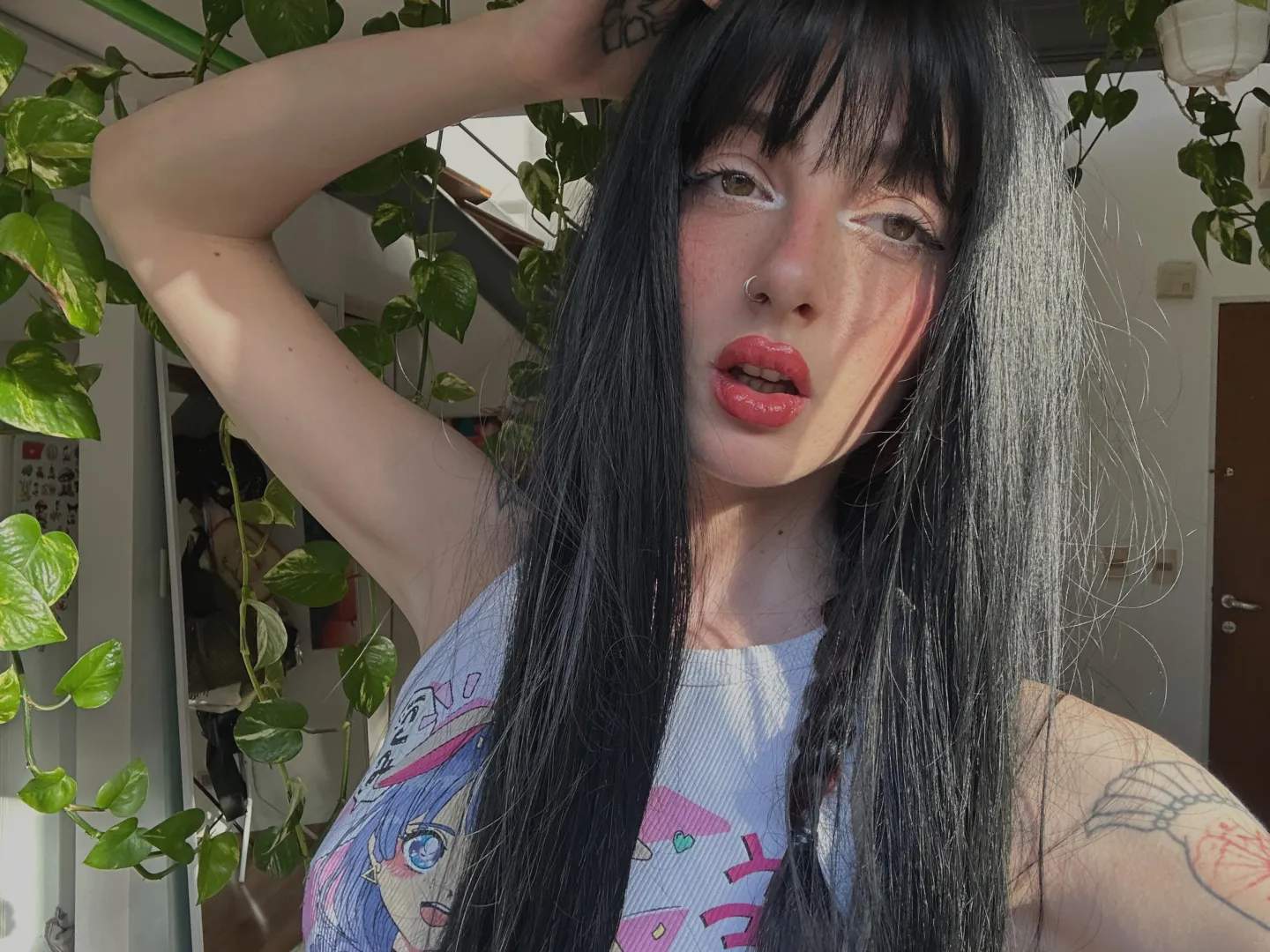 Need a host tn, kinda hnrny lol - slide in on lg: ,.lunarumes`. posted by erinmonday