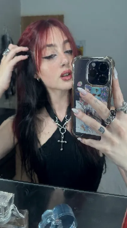 Need a host tn, kinda horny + sipping lmao active on instta rn: .Iunabowtie'. posted by FakeyFaked