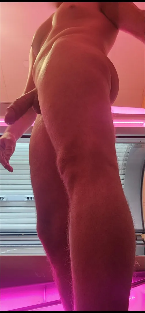 Need a tanning partner posted by armyvet9