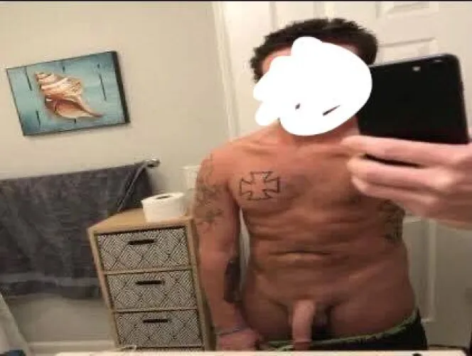 Need some side love by Mustbeme88