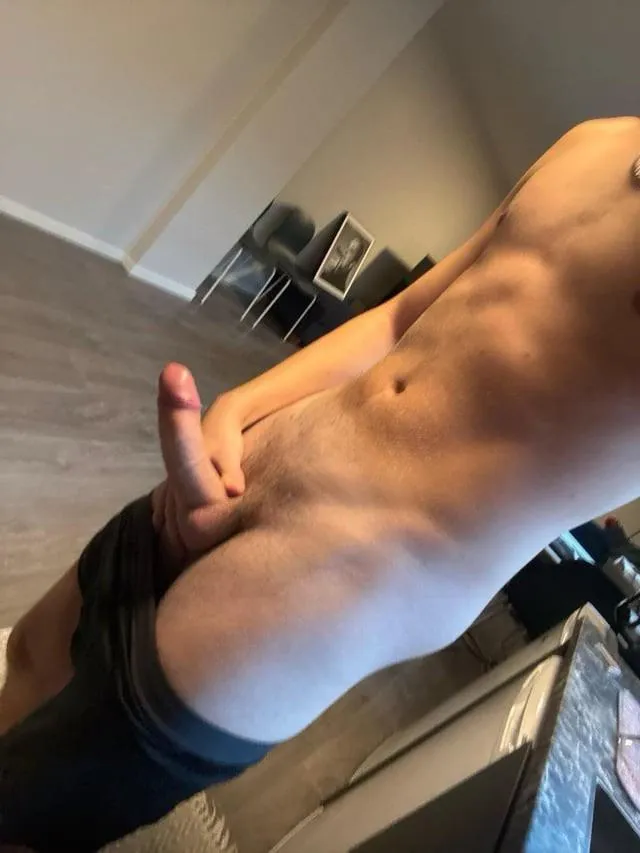 Need someone to join make some sexy pics posted by lovesamilfortwo