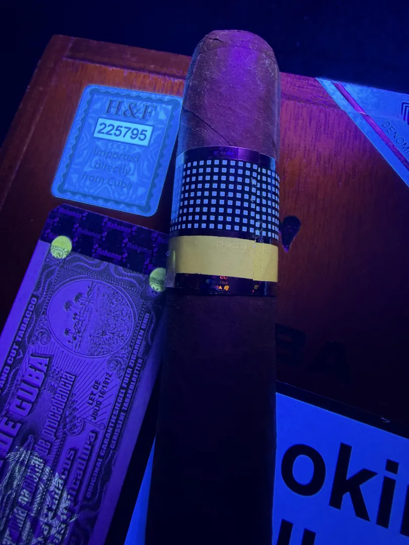 Need you guys help posted by Swimming-Seaweed-765