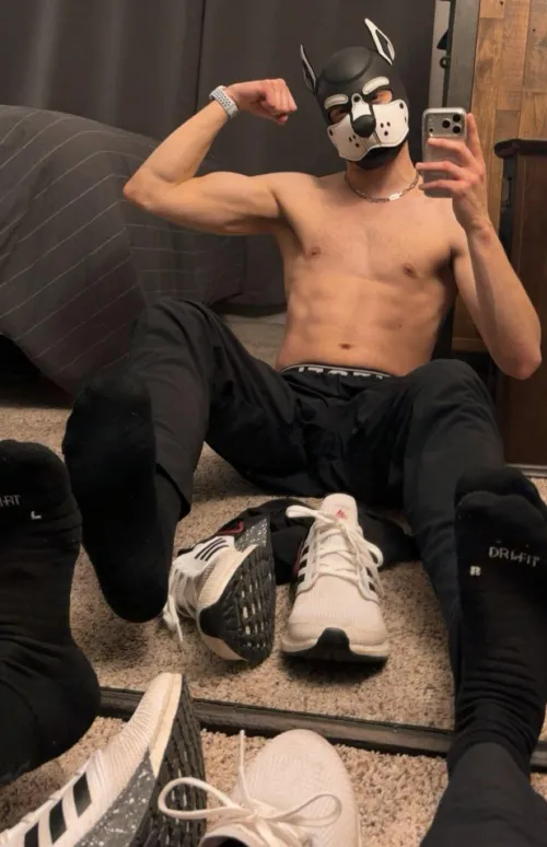 Needing a good boy to lick me clean after the gym  by PupZane