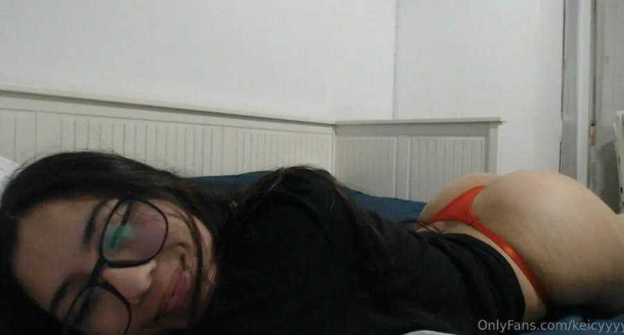 nerdy with a fattass posted by First_Revolution_36