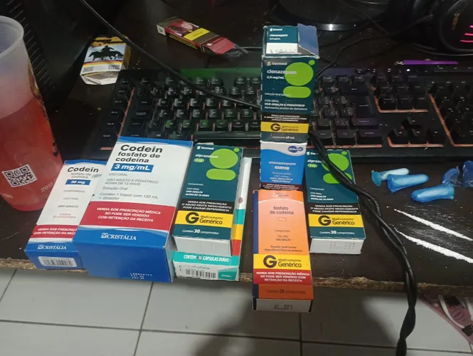 nevou travado na festa kkkkkk by lil giela by MysteriousEar9188