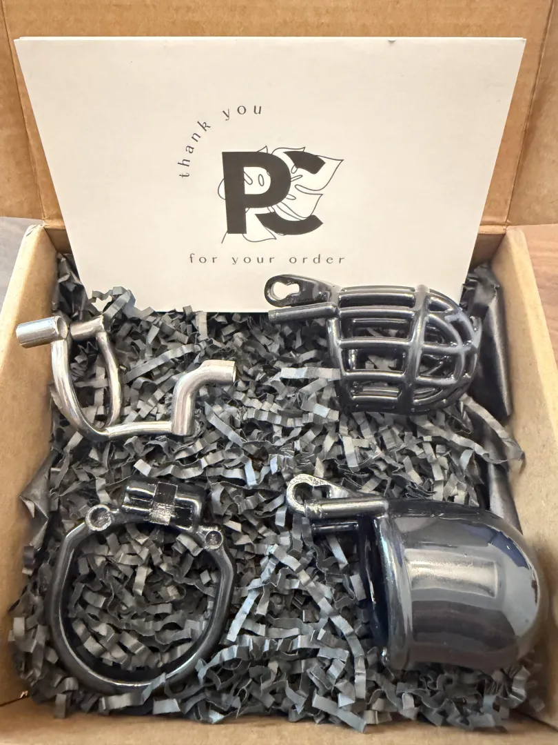 New cage day posted by kink-voyagers