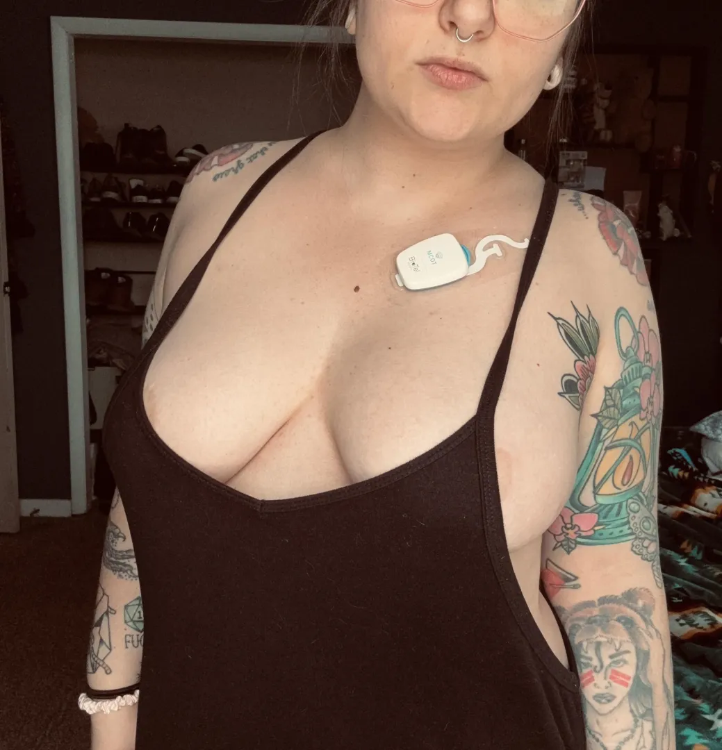 New girl can't help but show too much posted by DaniellaDevito69