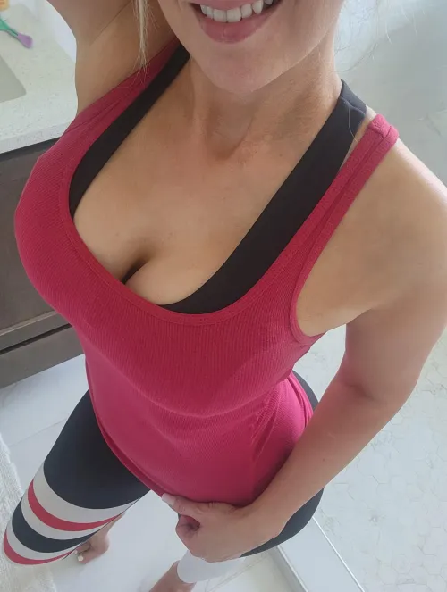 New gym leggings always get me motivated to hit the gym! by ChristinaMarie800