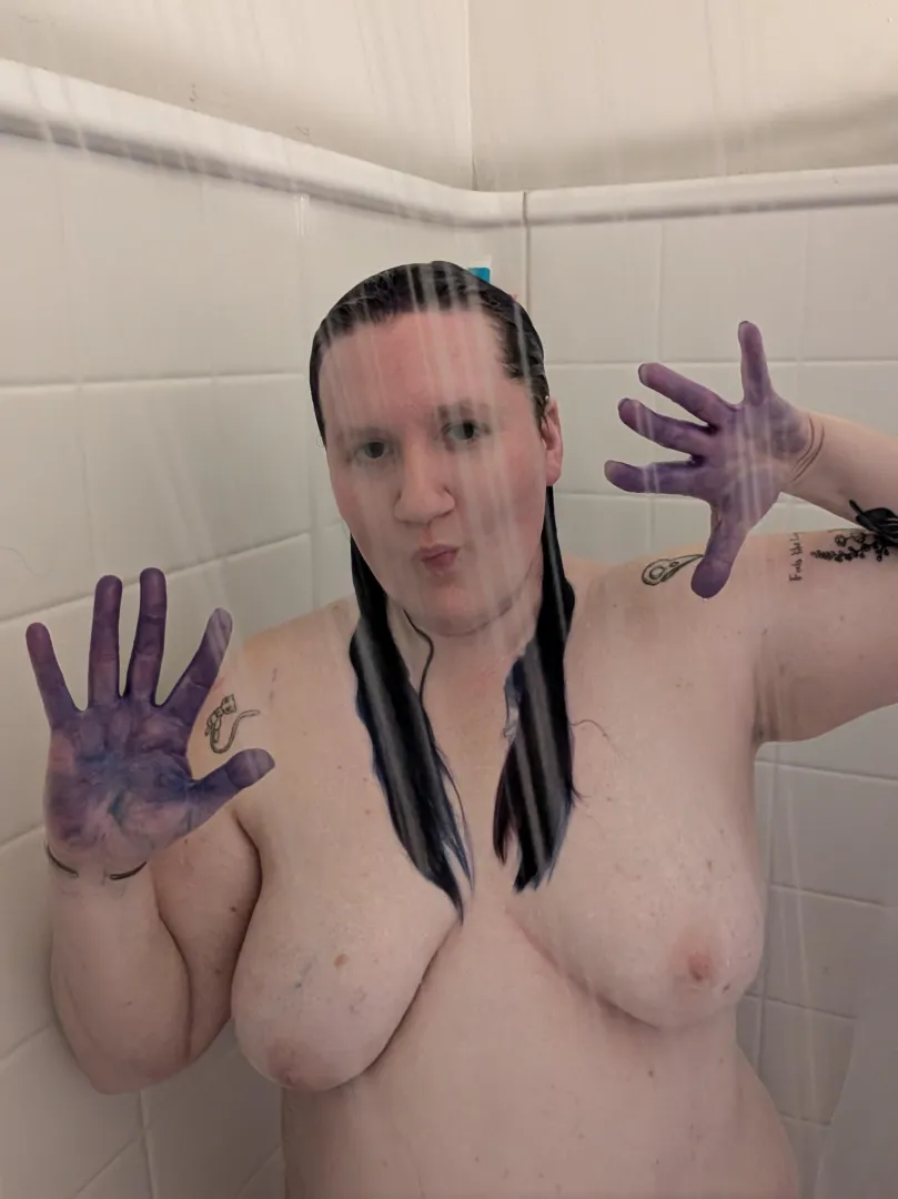 New hair dye video up on my OnlyFans!  posted by LyraDouglass99