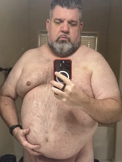 New here… do you like big bellies? by Midnight_Beard
