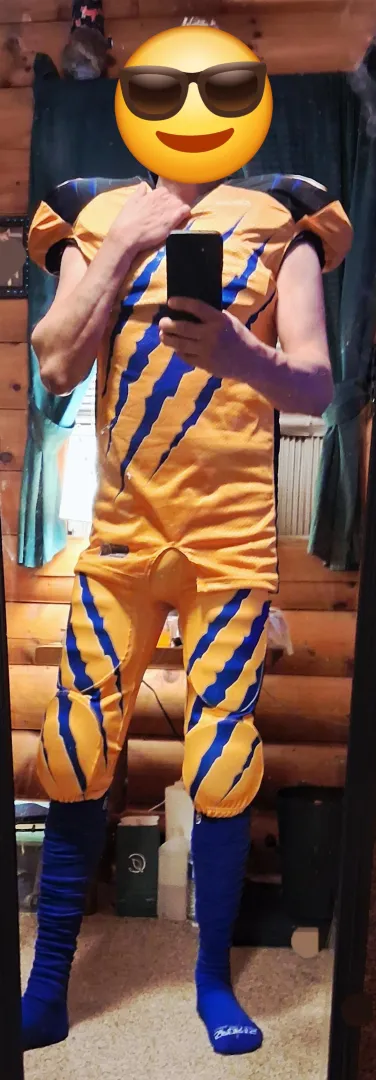 New jersey and pants posted by Hellyeah2026