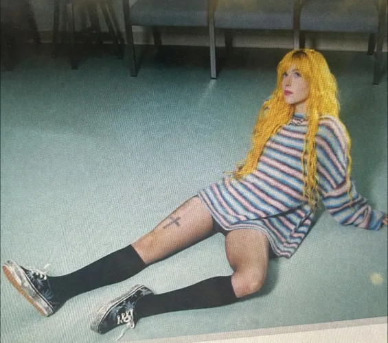 New pic of Hayley. by EastCut2301