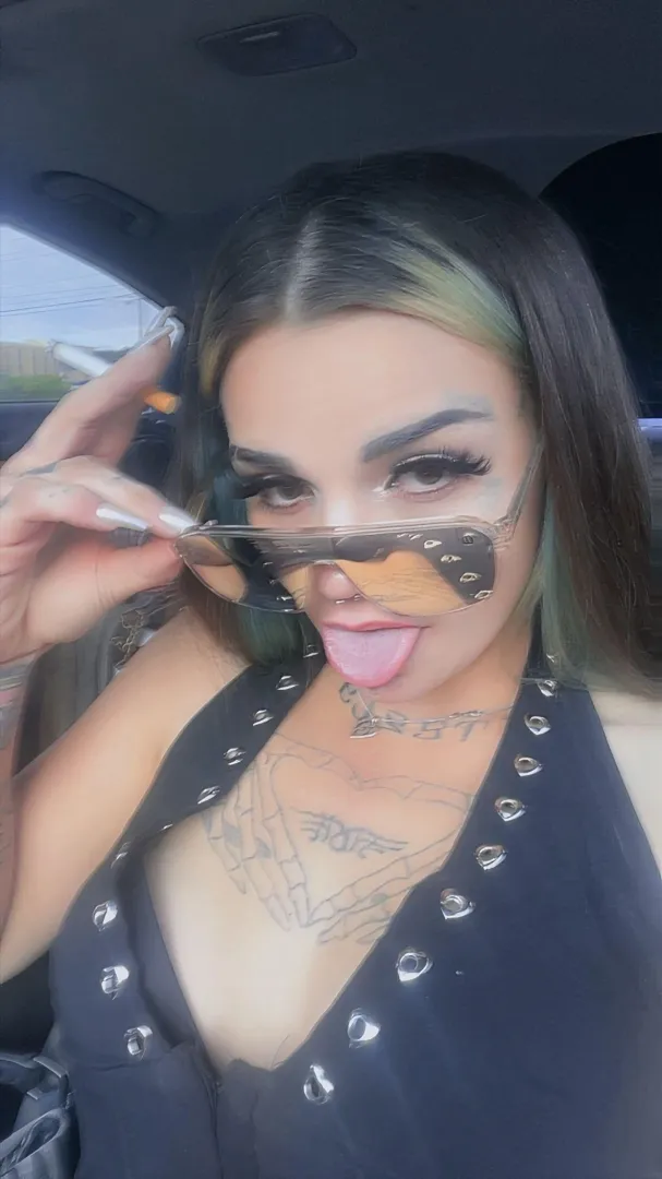 New Stuff is  posted by hoodbrat210