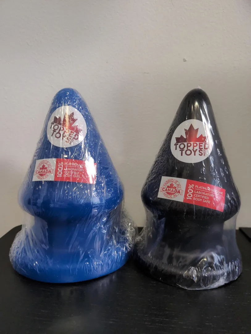 New toys acquired! posted by fillgfthrowaway