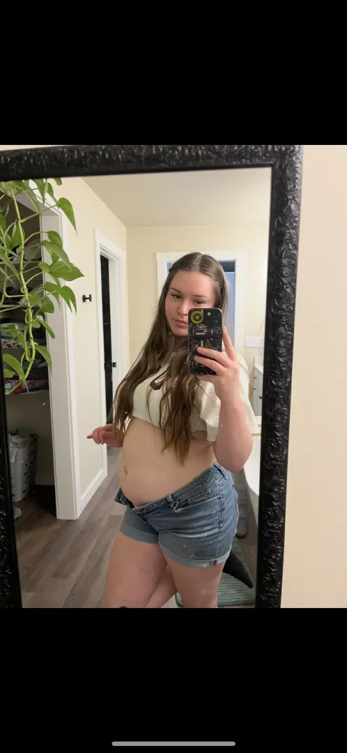 New video was fun! posted by thickie_belly_queen