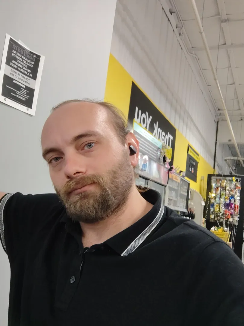 Newberry Dollar general, this job is incredibly dull who wants to come and chat M36 posted by Lazywolf-