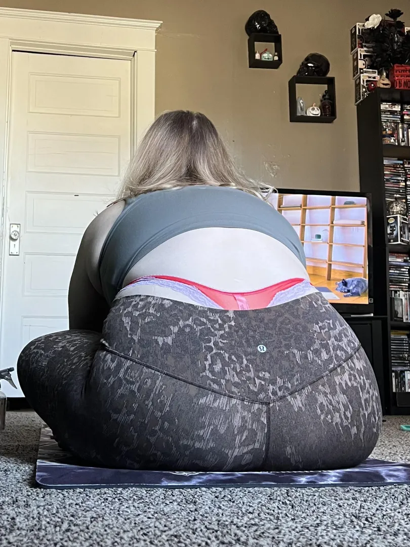 Nice little yoga class surprise posted by QUEENBAVM0RDA