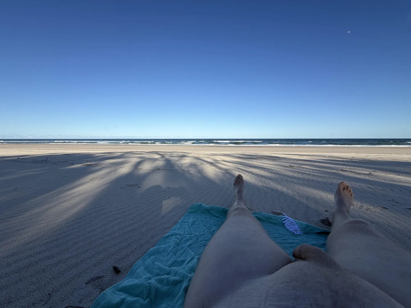 Nice relaxing avo at Wooyung posted by All4Foreskin