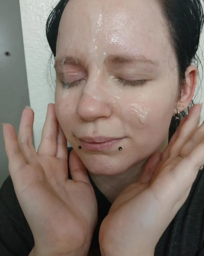 Nice thick loads are the best ❤️ posted by lilithcrossbones