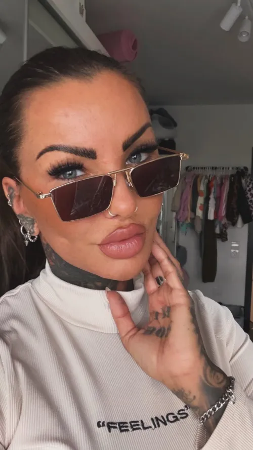 Nicole by Chopper-42