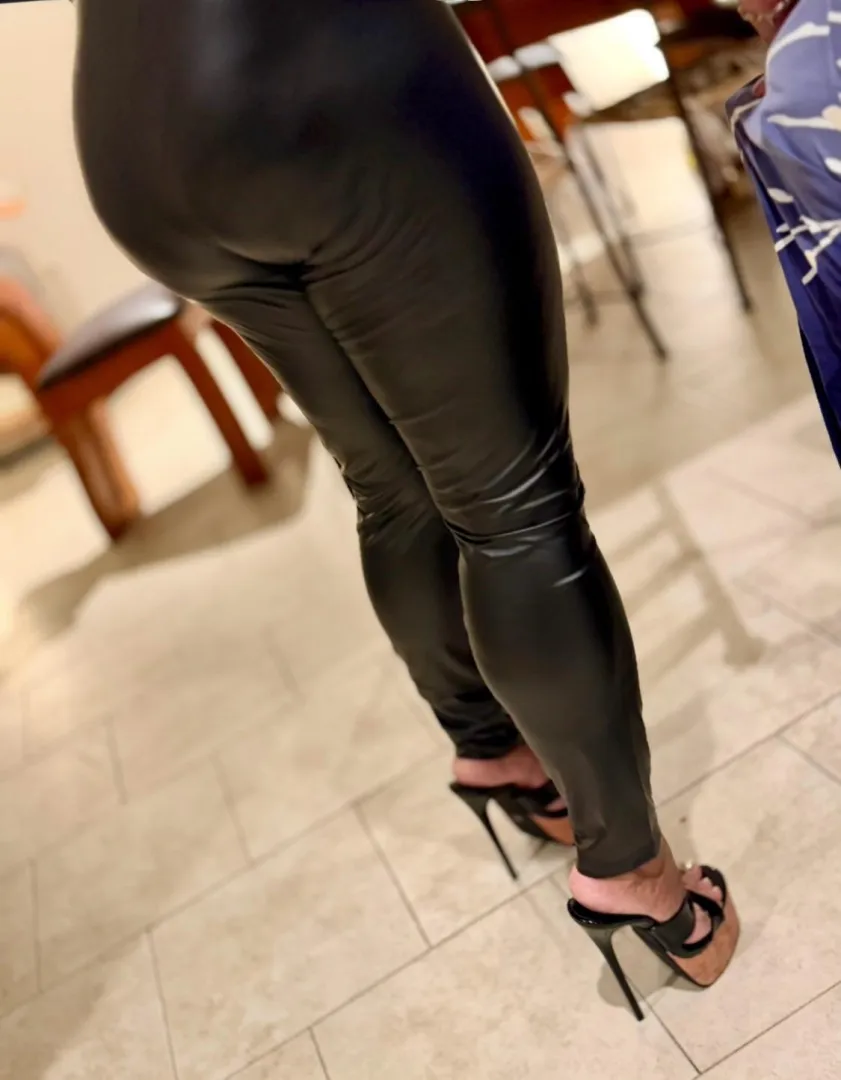 Night out (f) posted by footysh