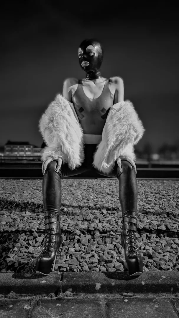 Night Time posted by smokingpet