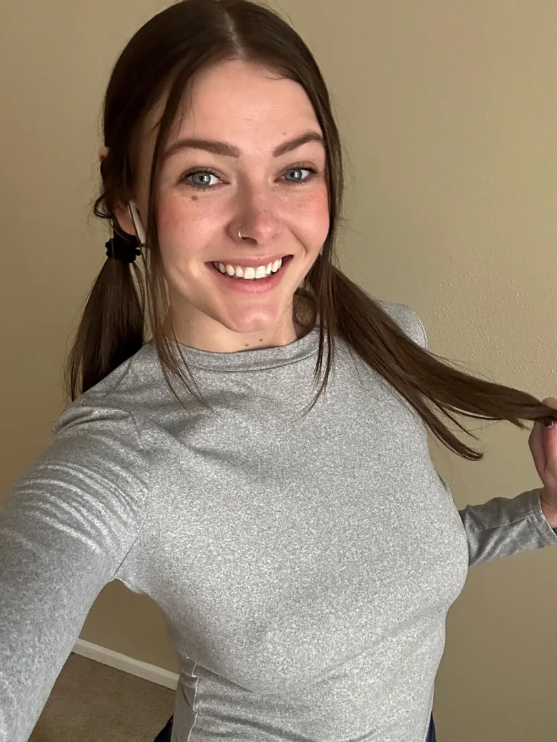 Nipples poking through my shirt type of day posted by Ava_Steele69