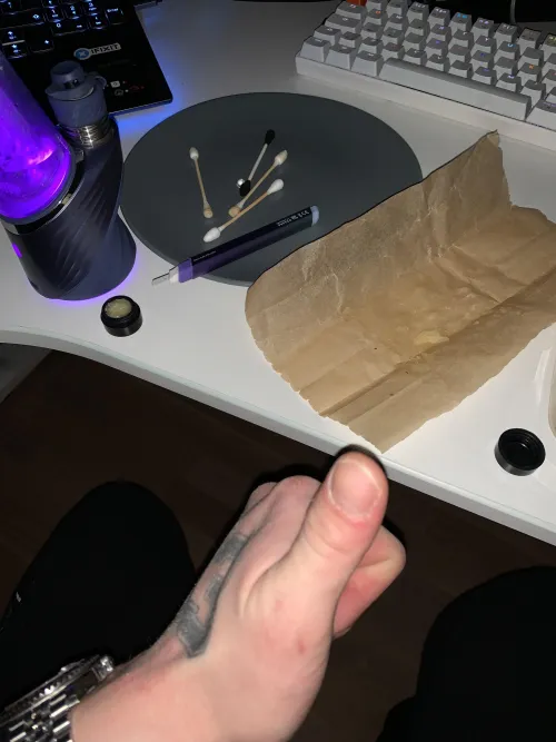 Njuter av livet by Curbyoursilence