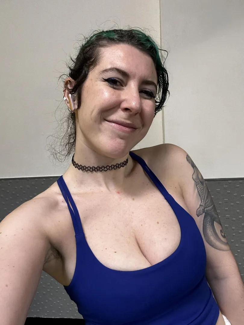 No bra needed posted by sirenskiss3