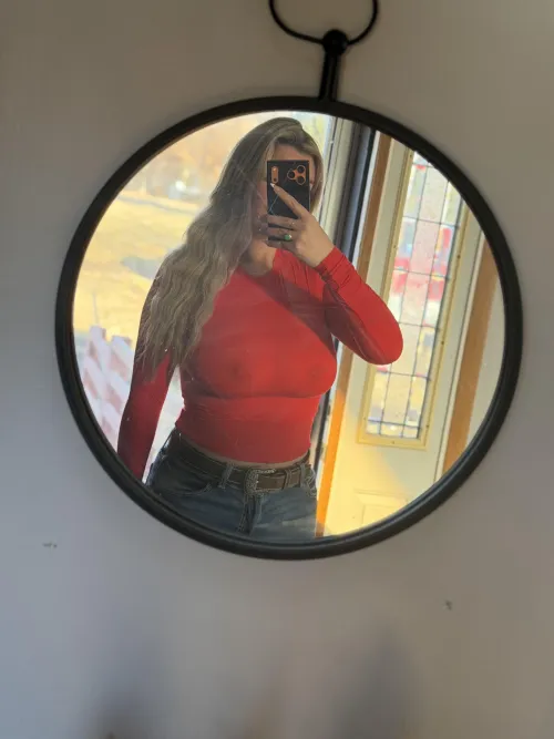 No bra. by _nofacedhunter