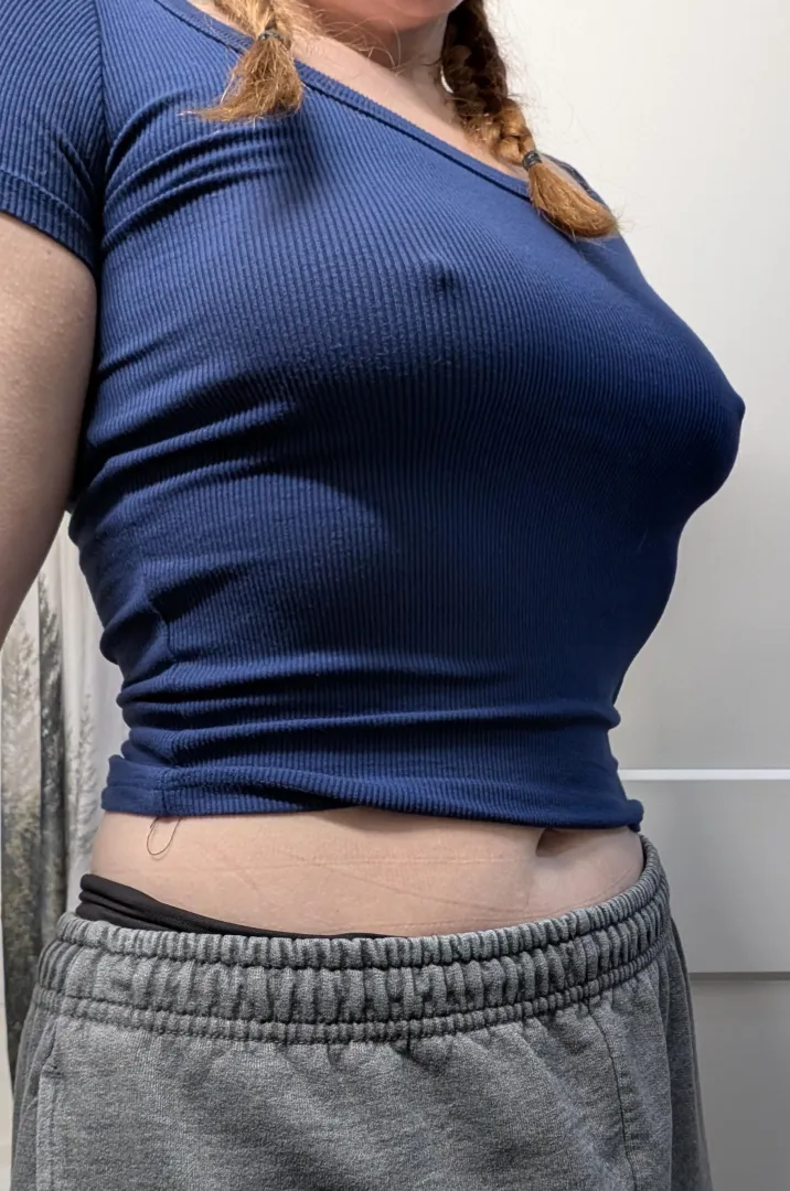 No bra to end the long week ☺️ posted by Your_Inara