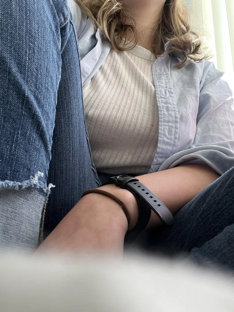 No bra Tuesday posted by vivispics