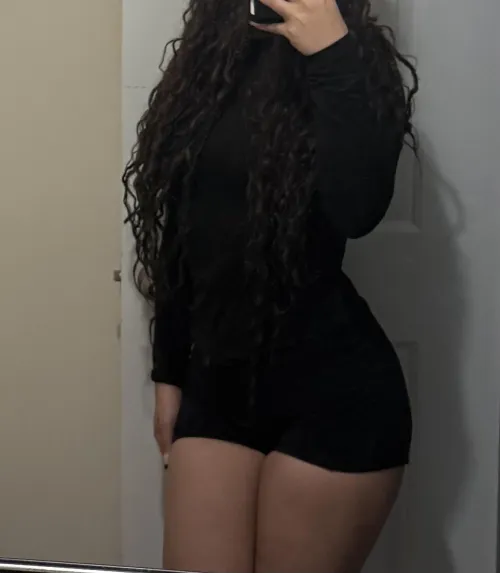 no caption by prettysashaxo