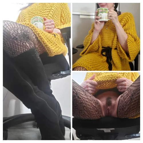 No panties today in the office by loveintheyoop