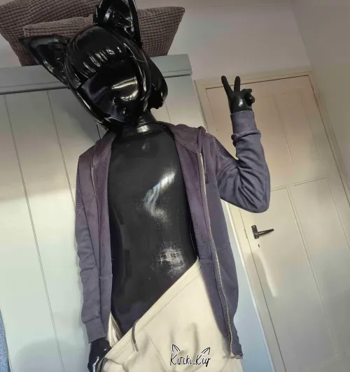 No secrets here ;3 by BunchOfTwelveBunnies