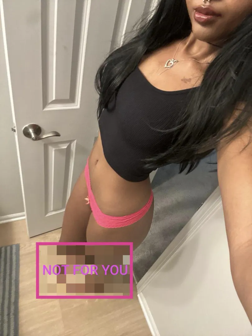 No you can’t see my white toes loser posted by edgelord444