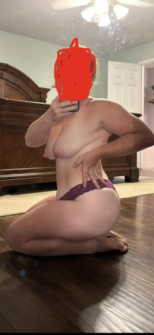 North ms, my sexy wife is wanting another woman to play with. by jimmy774469