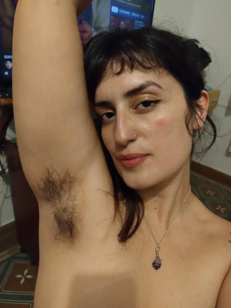 Nose or tongue on my musky sweaty pitss? posted by candecandys