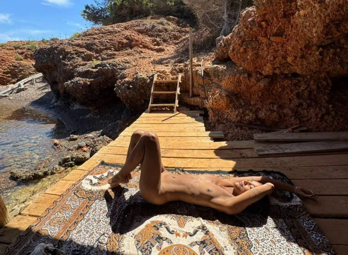 Not afraid to be naked, not sorry for the view by Deep-Block31