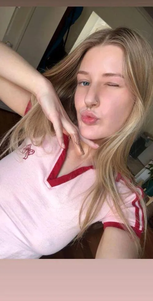 not chasing compliments, just sharing vibes by innocentshaelah