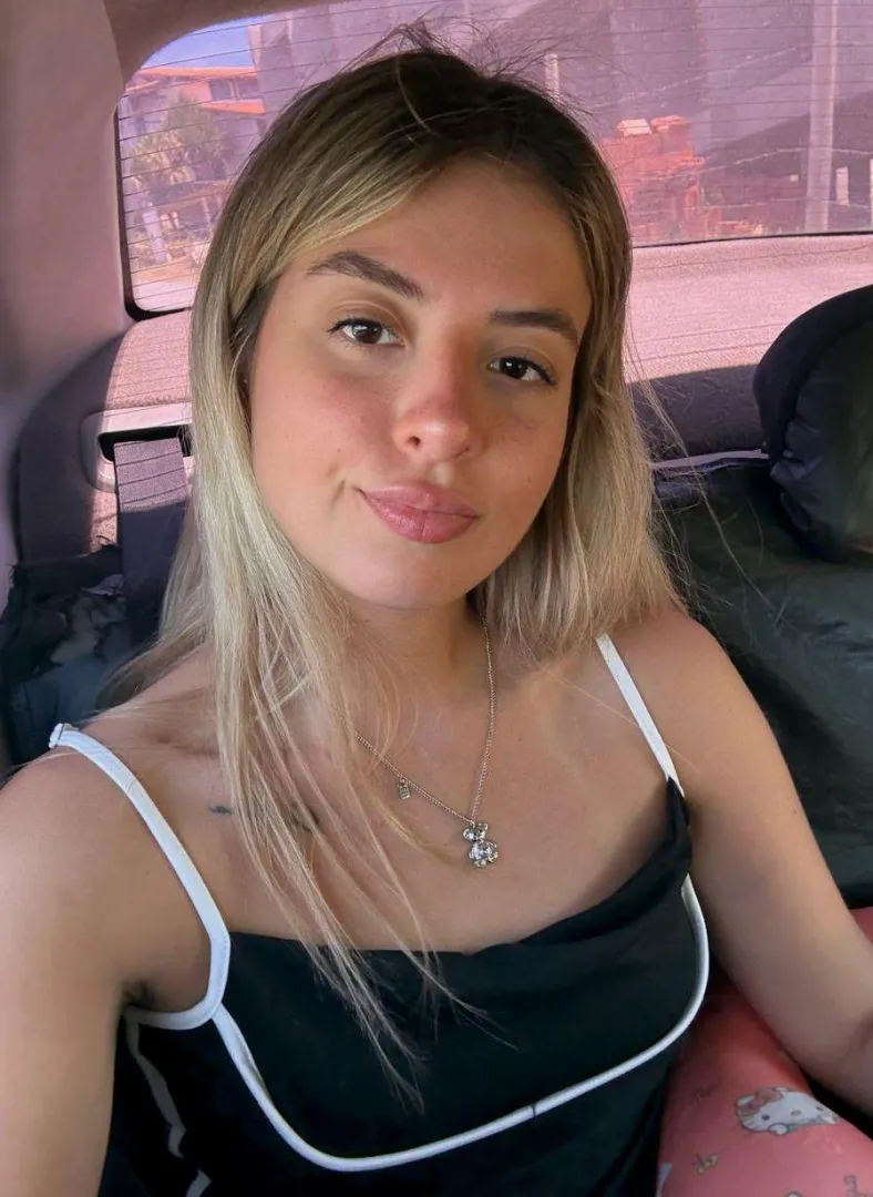 not doing too much, just enough posted by FrostedOrbit_29