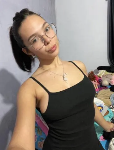 Not everyone in my class is aware of my physique posted by CamelBig6906